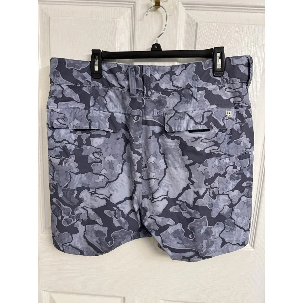 HUK Gear Men's XL Lowcountry Performance Fishing Shorts Camo Blue Black 6